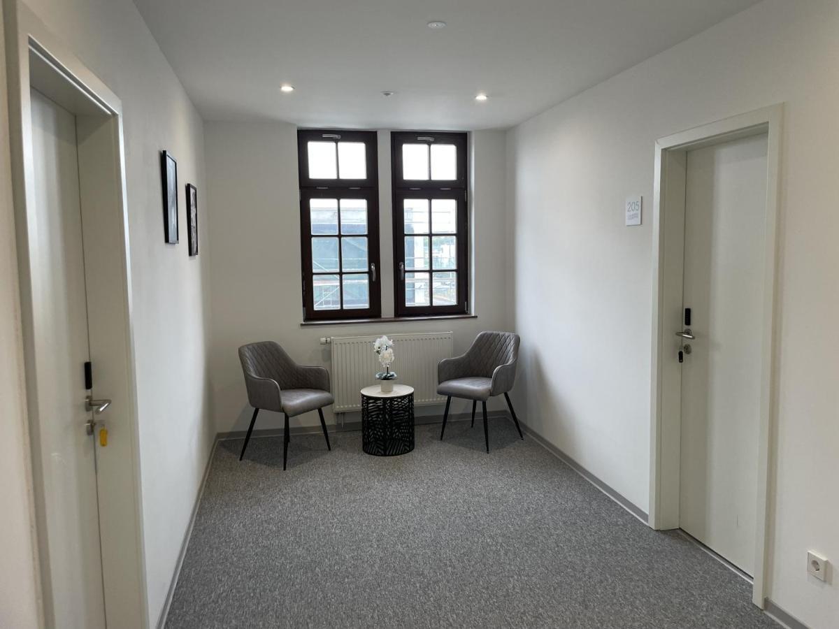 Hotel-Am-Bahnhof Stuttgart-Ditzingen Dış mekan fotoğraf