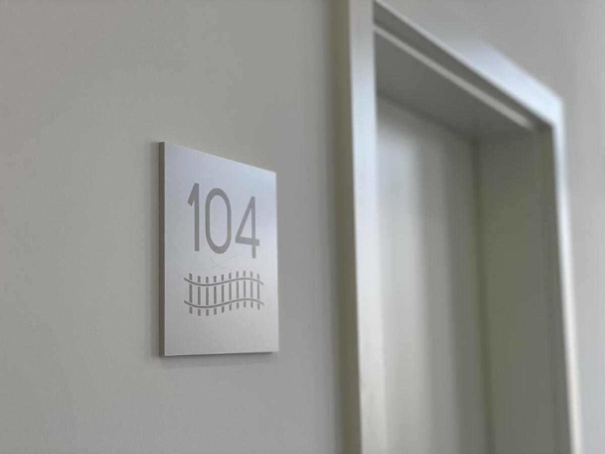 Hotel-Am-Bahnhof Stuttgart-Ditzingen Dış mekan fotoğraf