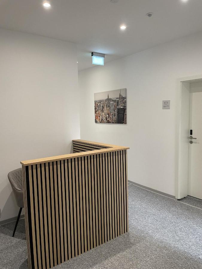 Hotel-Am-Bahnhof Stuttgart-Ditzingen Dış mekan fotoğraf